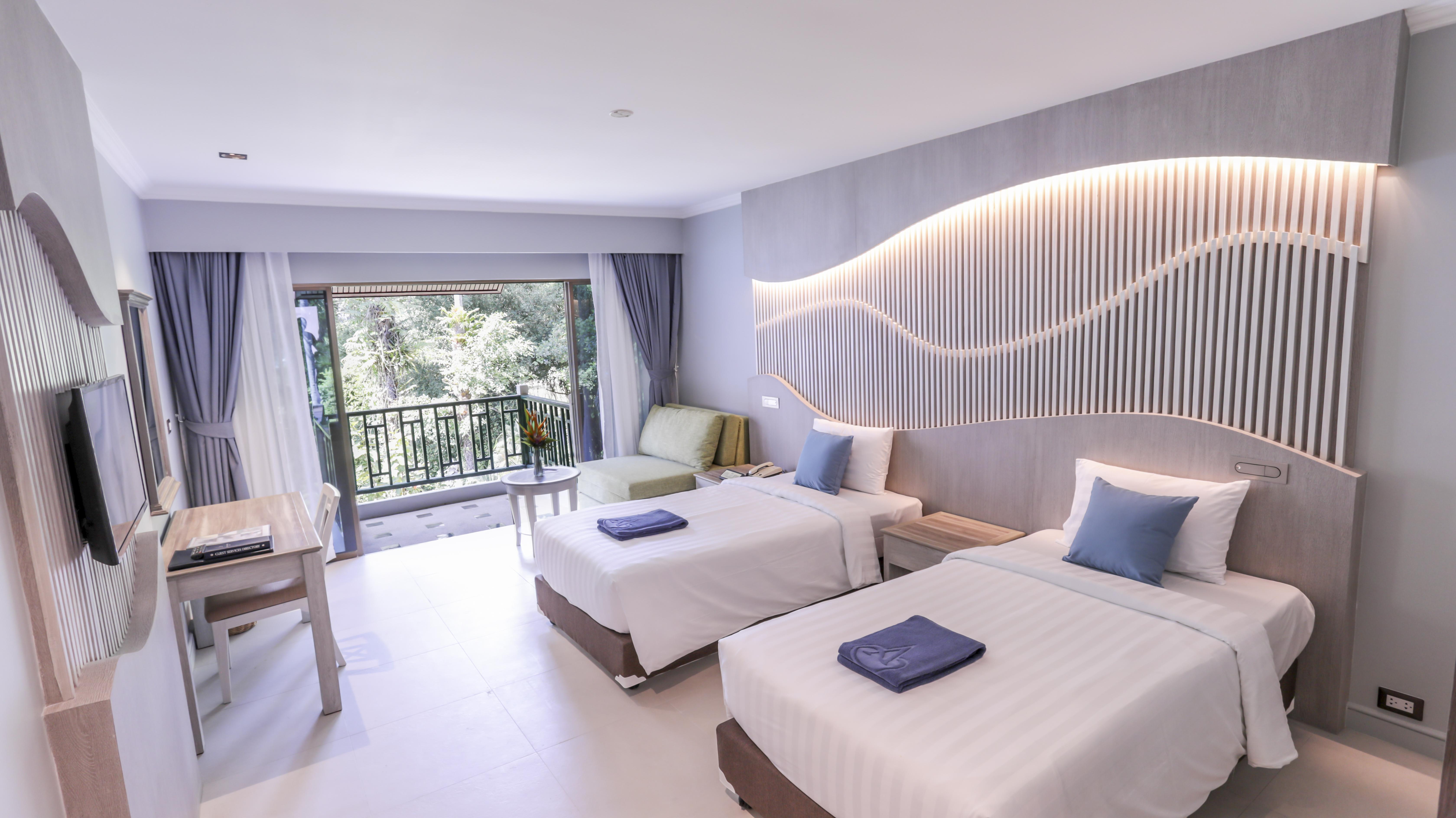 Amora Beach Resort Phuket Pantai Bang Tao Bagian luar foto