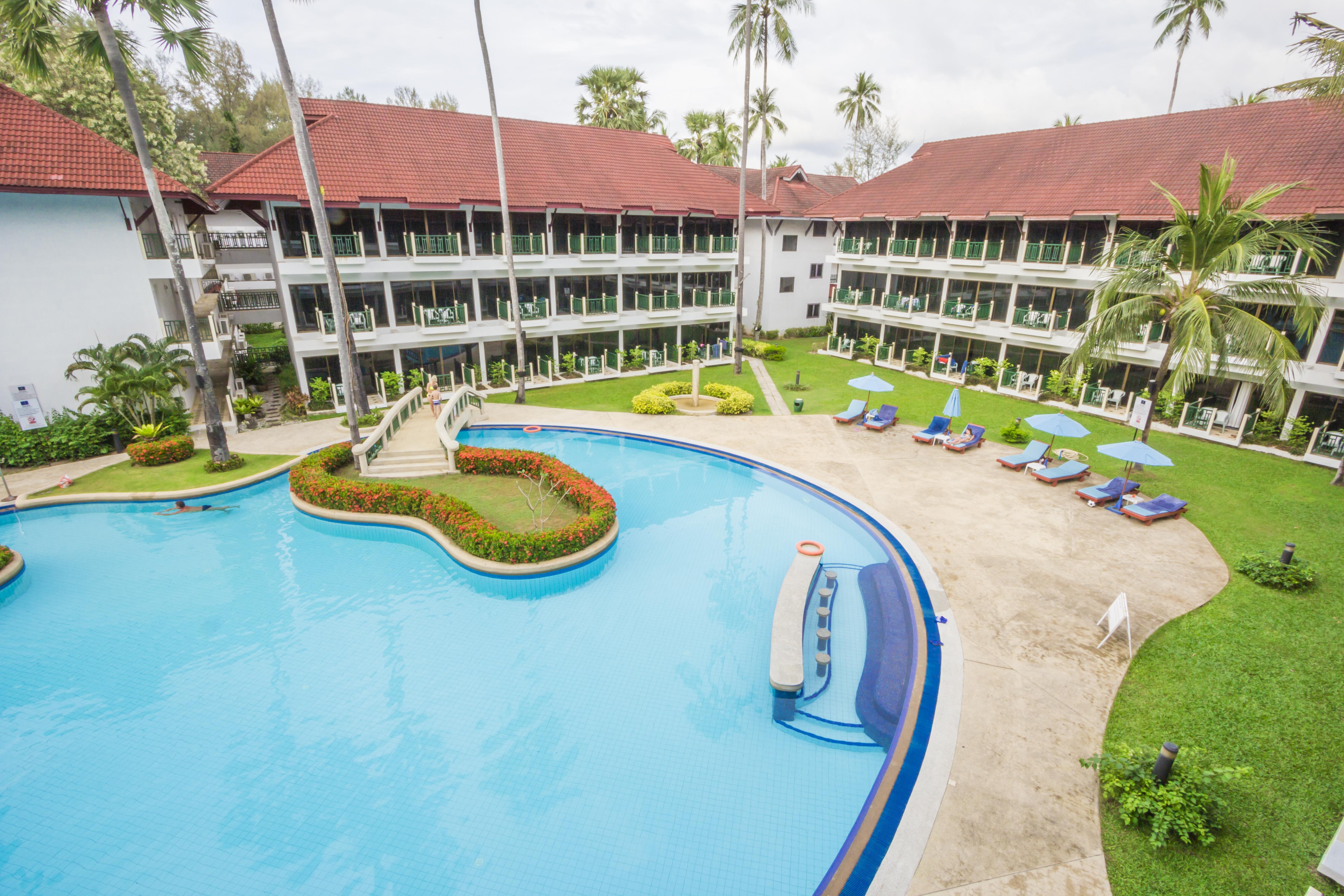 Amora Beach Resort Phuket Pantai Bang Tao Bagian luar foto