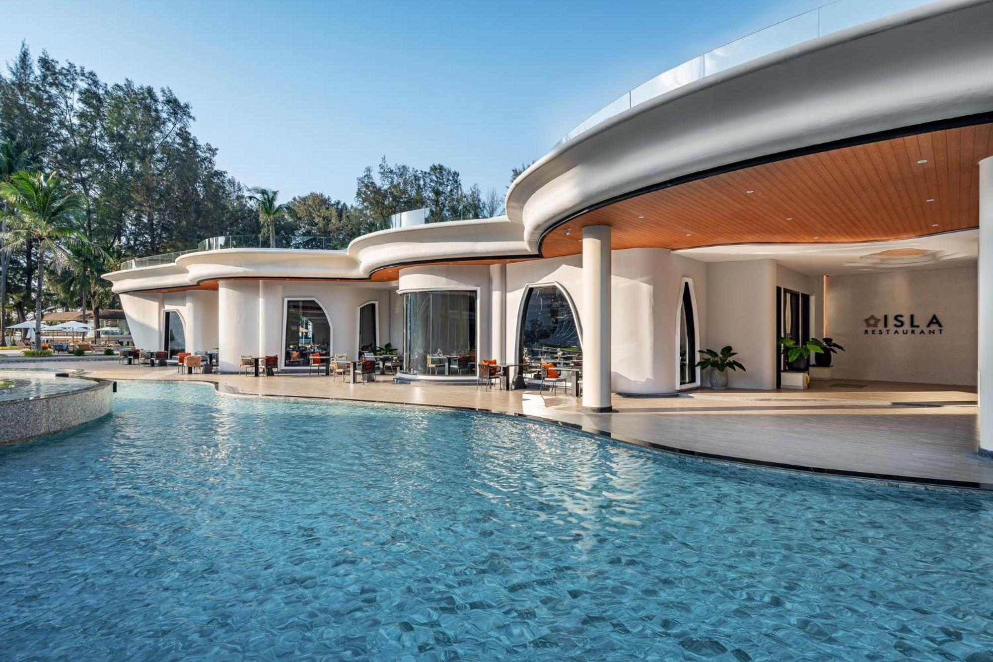 Amora Beach Resort Phuket Pantai Bang Tao Bagian luar foto