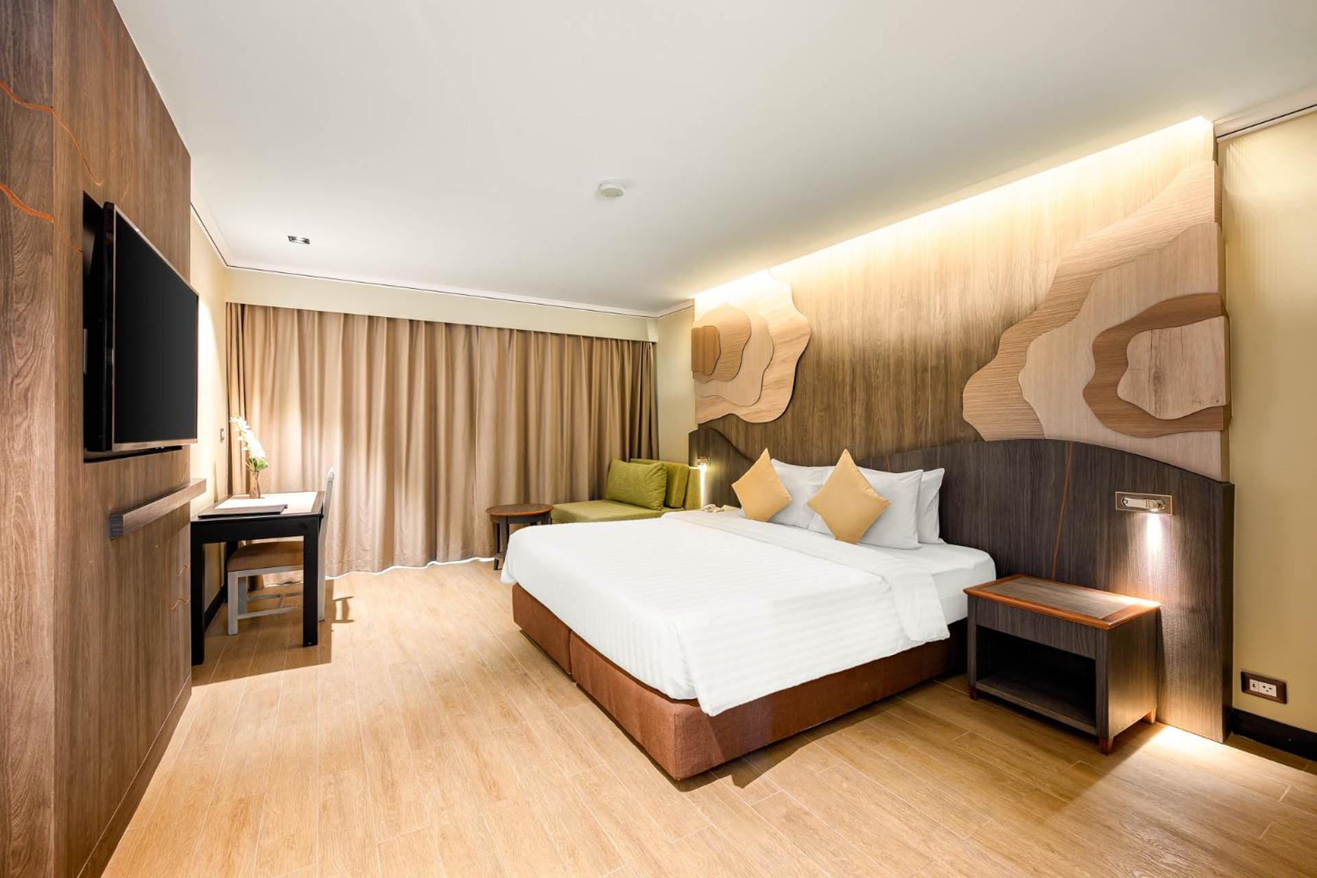Amora Beach Resort Phuket Pantai Bang Tao Bagian luar foto